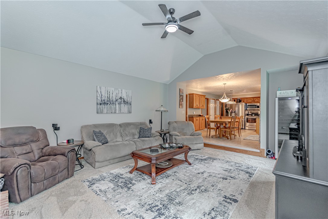 582 Blackberry Circle, Brunswick, Ohio image 16