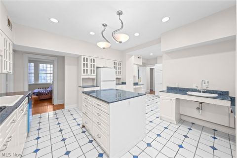 Tiny photo for 11428 Cedar Glen Parkway #C2D2, Cleveland, OH 44106 (MLS # 5188507)