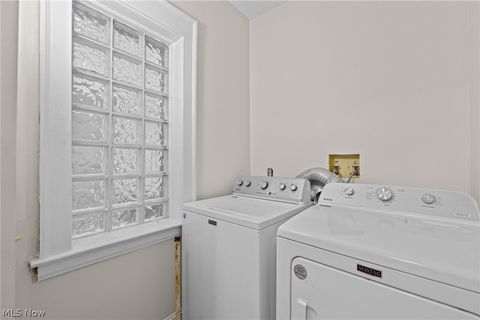 Tiny photo for 11428 Cedar Glen Parkway #C2D2, Cleveland, OH 44106 (MLS # 5188507)