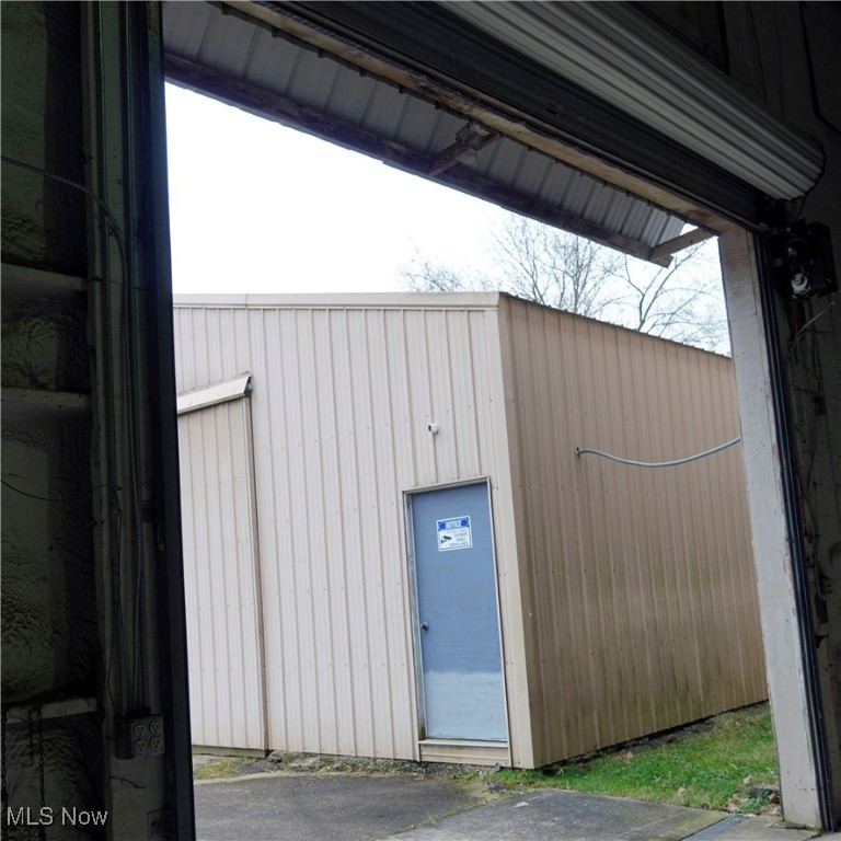 College Park - Commercial Sale