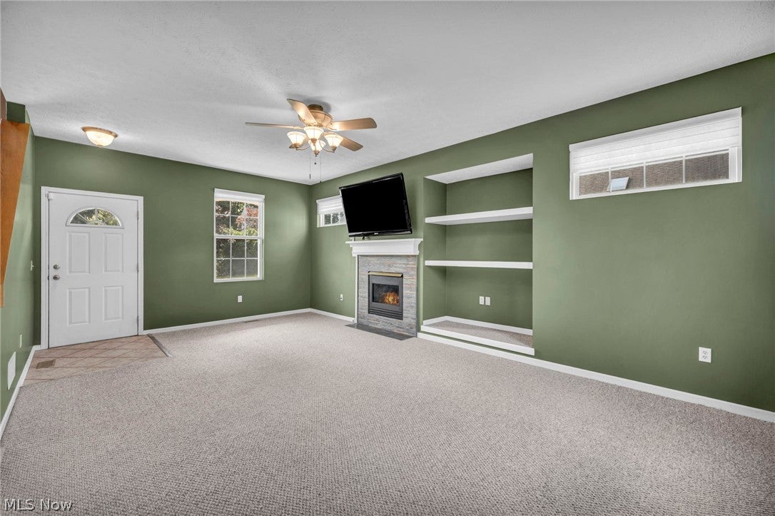 4874 Gateway Drive