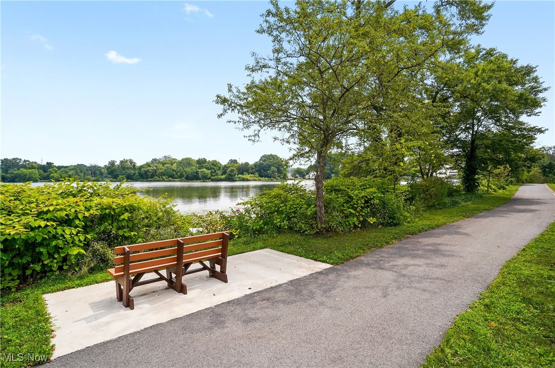Helfers Summit Lake View - Residential