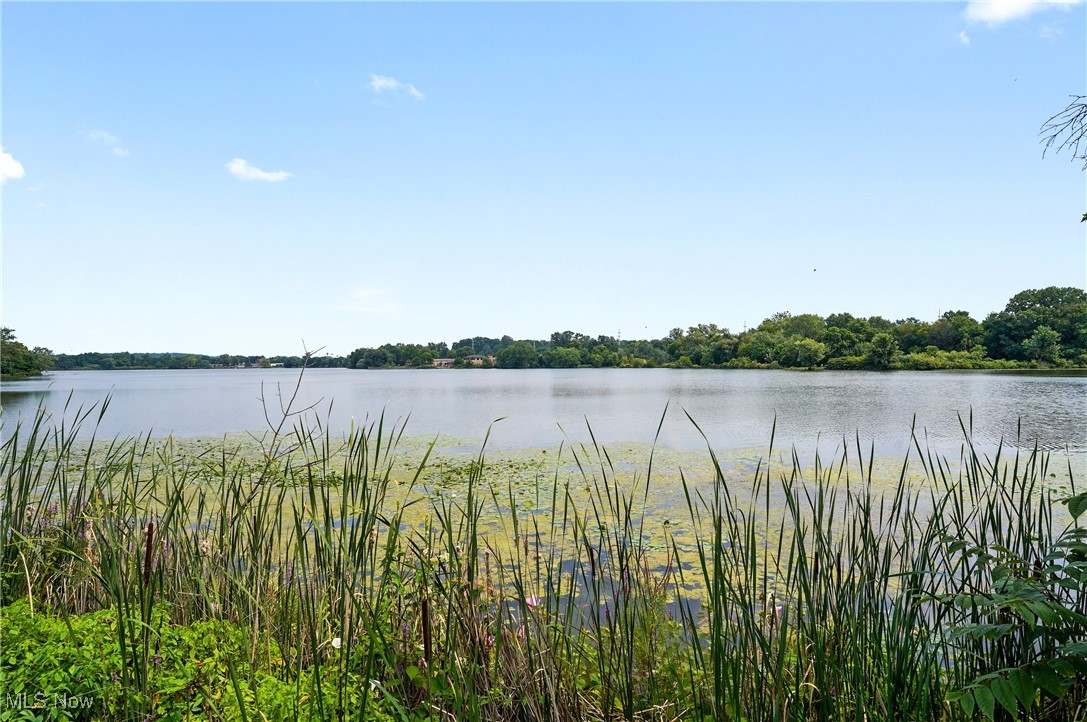 Helfers Summit Lake View - Residential