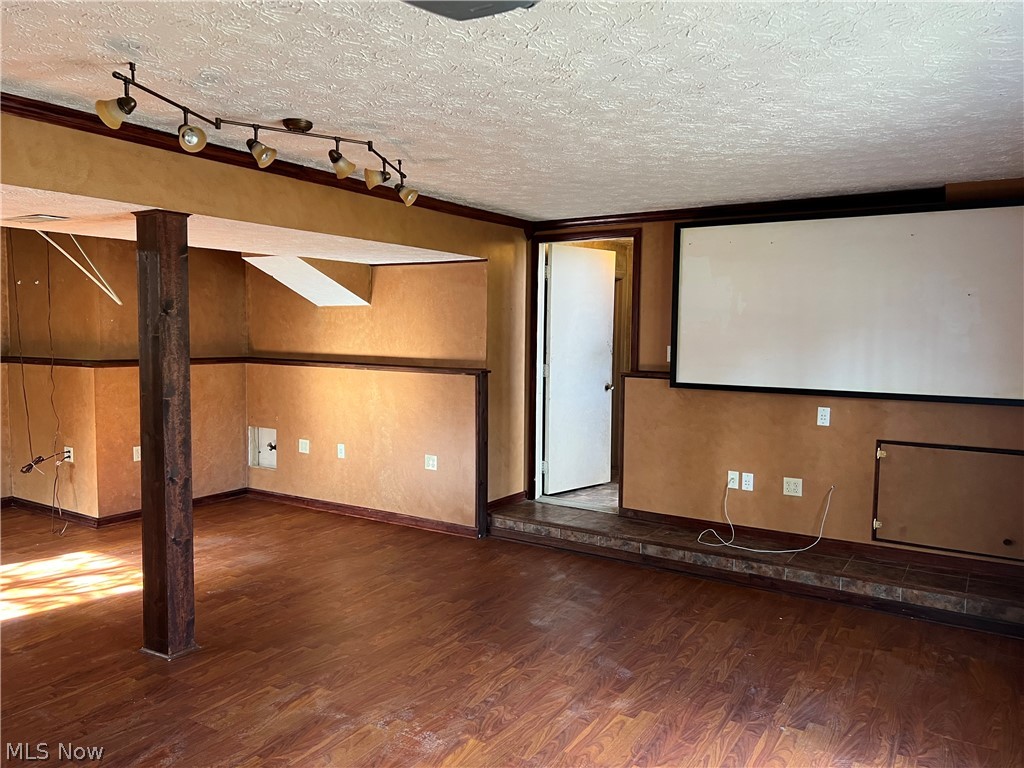 Kirk Manor 01 - Residential