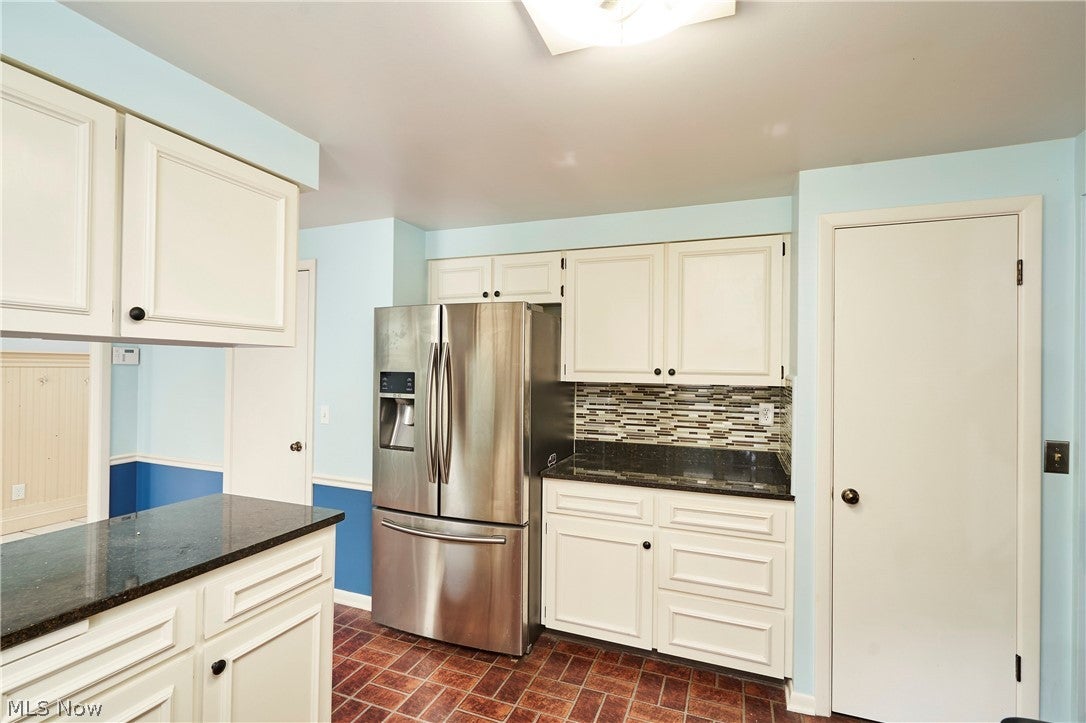 1172 Berwick Lane