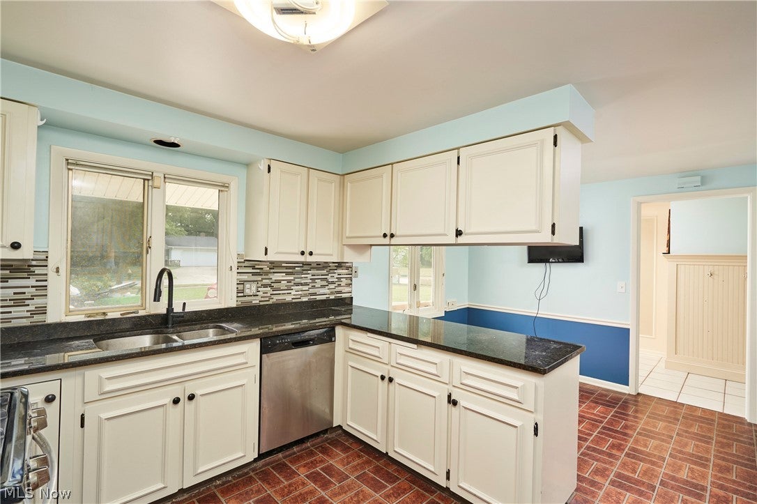 1172 Berwick Lane