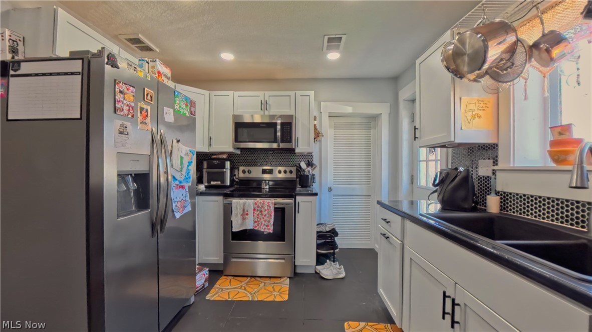 Albert Cannons - Residential