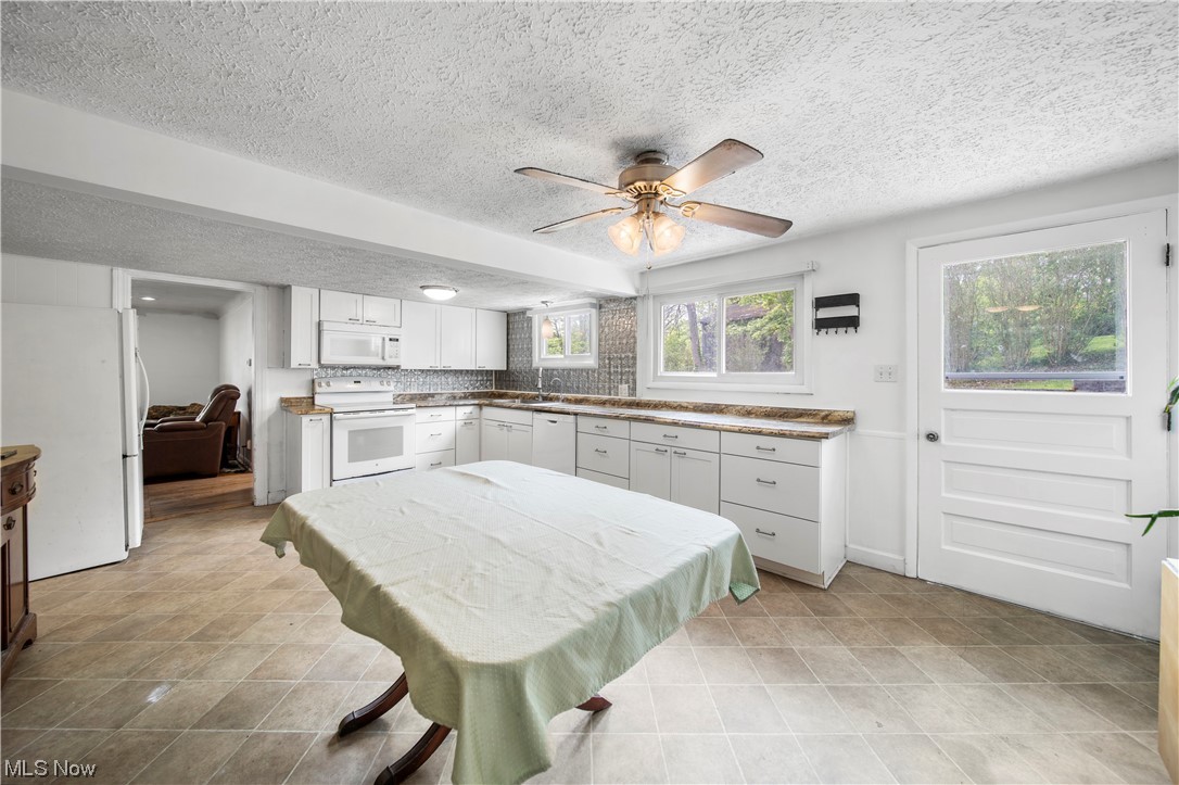 Kiwanis Lake - Residential