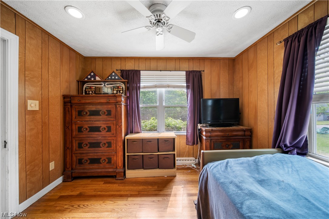 Kiwanis Lake - Residential