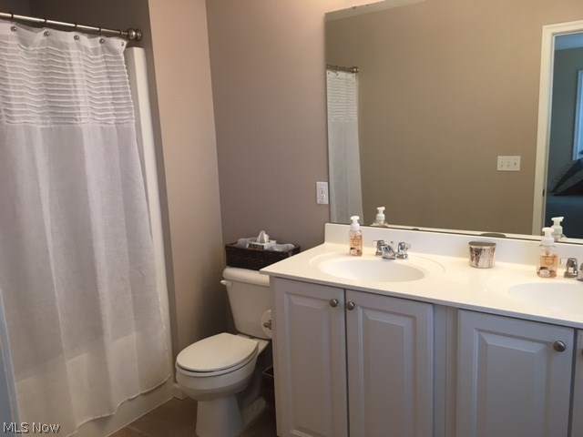 Tradewinds Villas Condo Ph 09 - Residential
