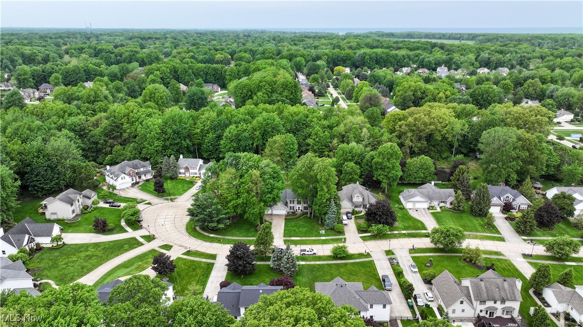 5472 Wixford Lane, Mentor, Ohio image 30