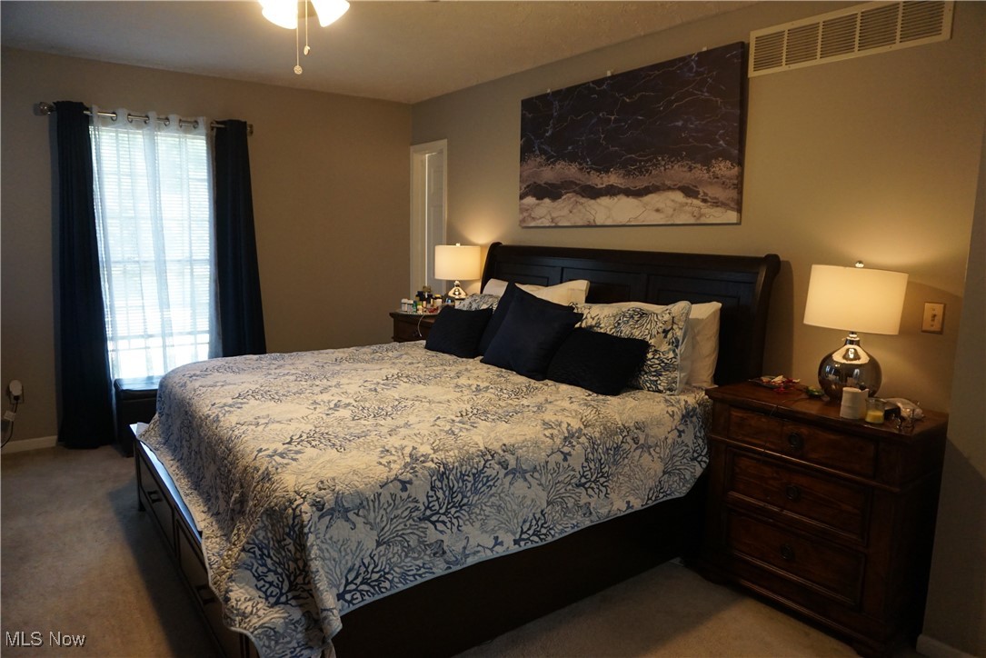 5472 Wixford Lane, Mentor, Ohio image 11