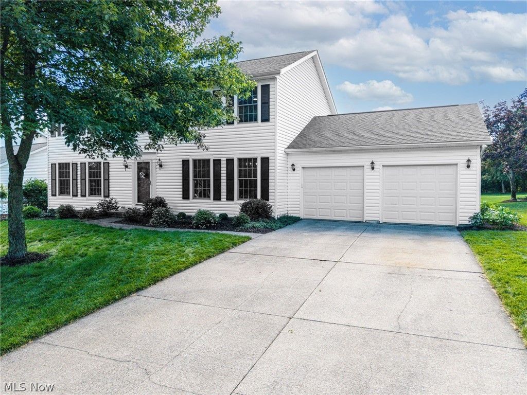 Photo of 1170 Waterbury Drive, Medina, OH 44256 (MLS # 5219261)