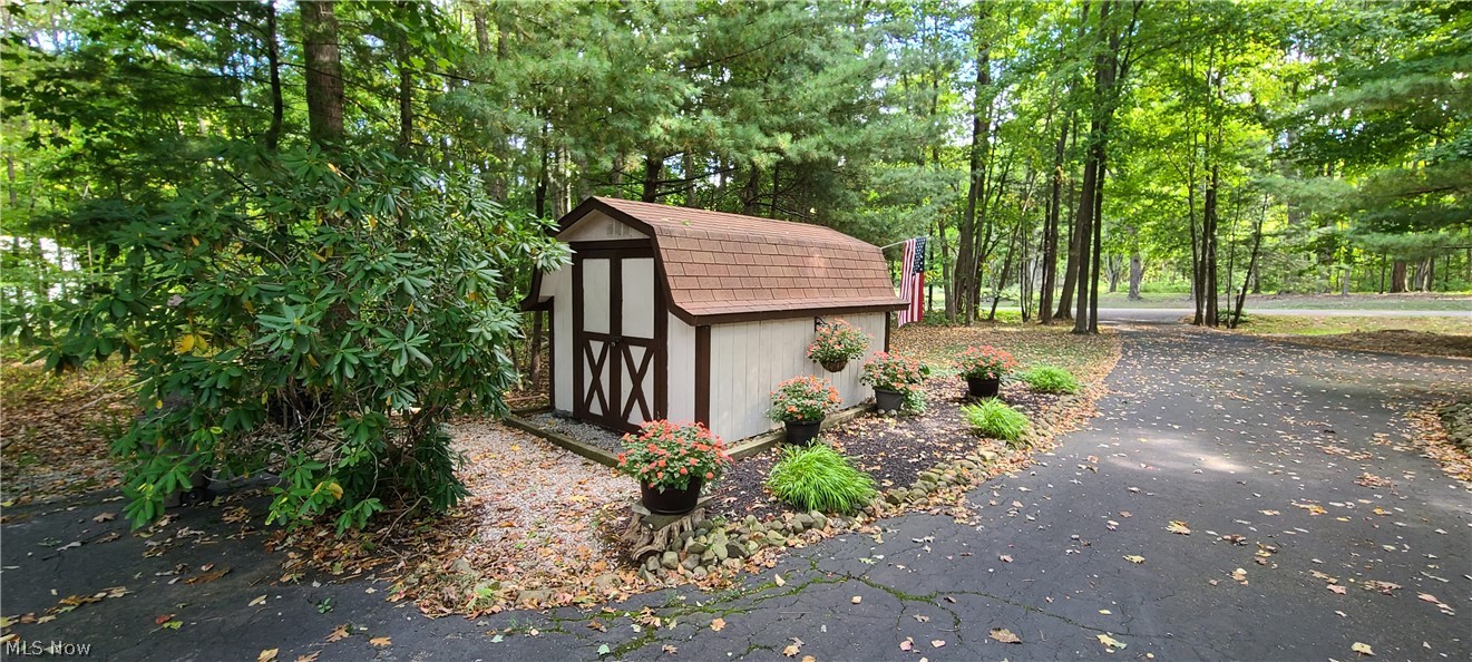 Roaming Rock - Residential