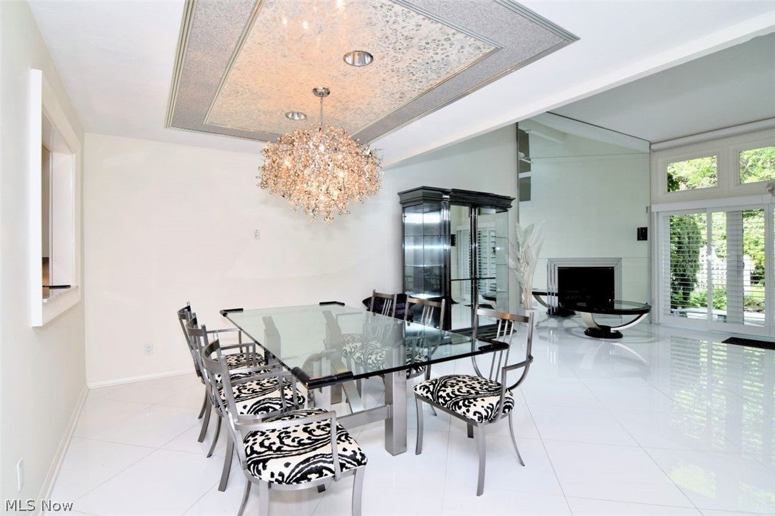 7 Saratoga Court