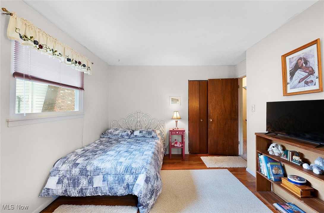 26460 Redwood Drive, Olmsted Falls, Ohio image 24