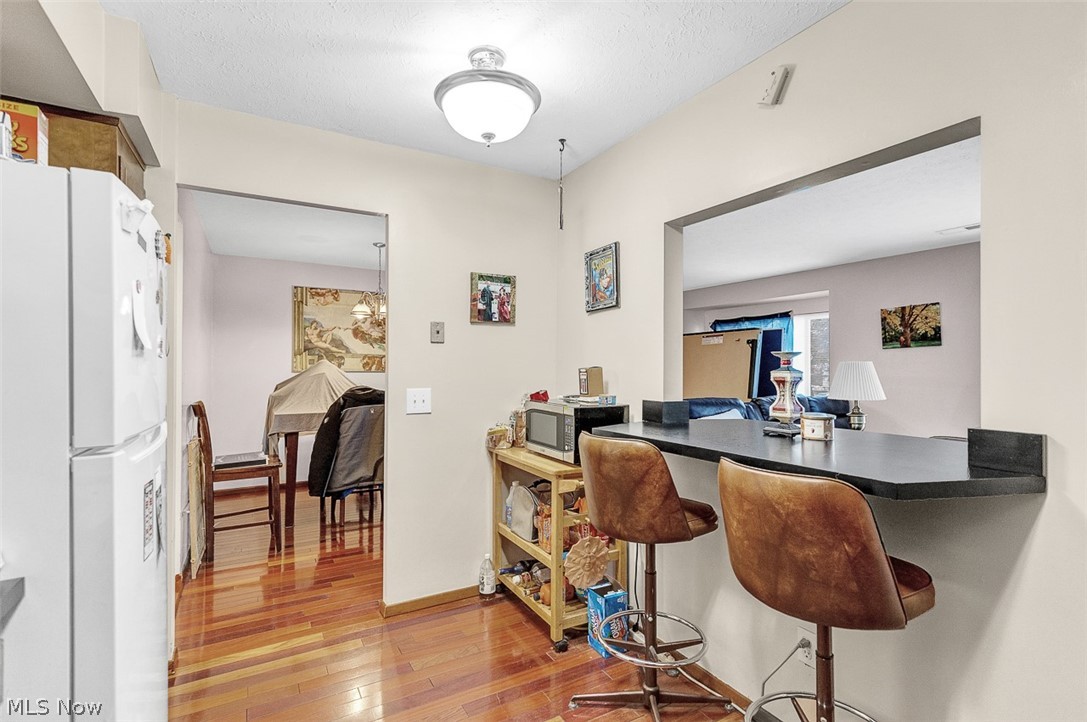 Orchards/Beacon Hill Condo - Residential