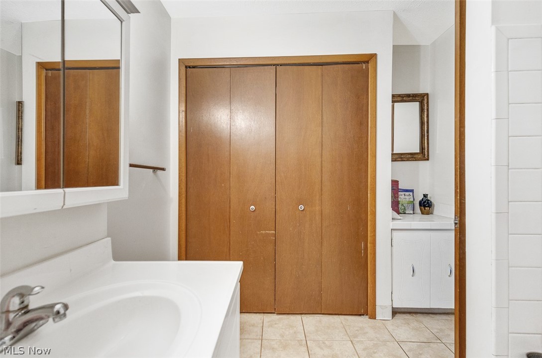 Orchards/Beacon Hill Condo - Residential