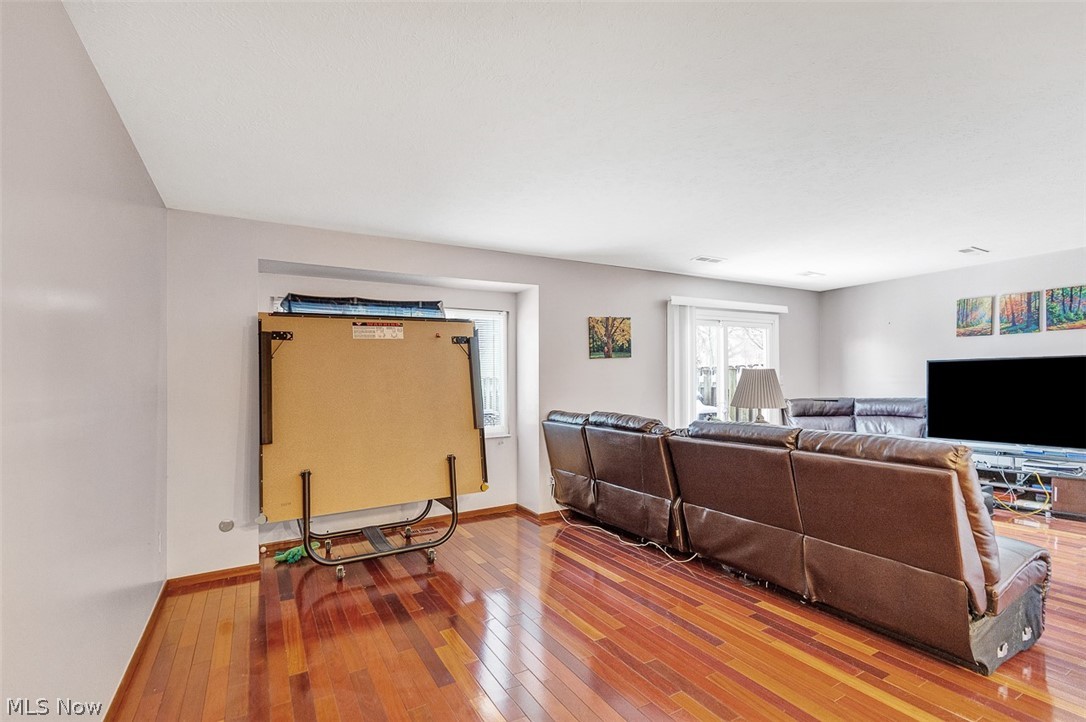 Orchards/Beacon Hill Condo - Residential