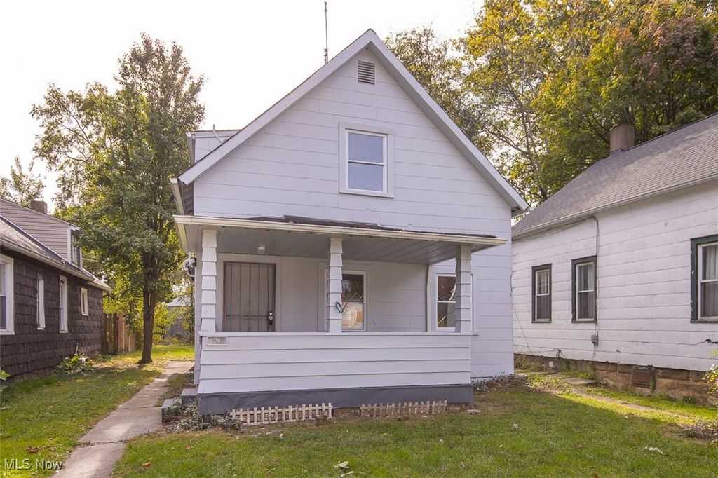Photo of 7805 Elton Avenue, Cleveland, OH 44102 (MLS # 5181618)