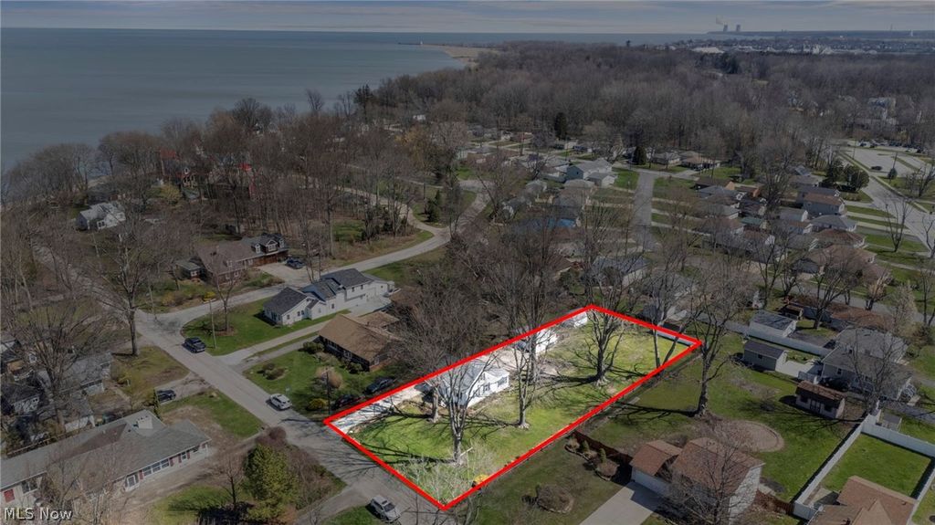 Photo of 4633 Farley Drive, Mentor, OH 44060 (MLS # 5200230)