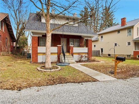 Tiny photo for 1049 Charles Street, Zanesville, OH 43701 (MLS # 5187241)