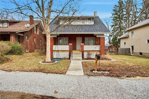 Tiny photo for 1049 Charles Street, Zanesville, OH 43701 (MLS # 5187241)