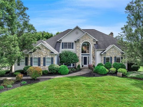 Homes For Sale - 6487 Dorset Lane<br/> Cuyahoga County, Solon, OH 44139