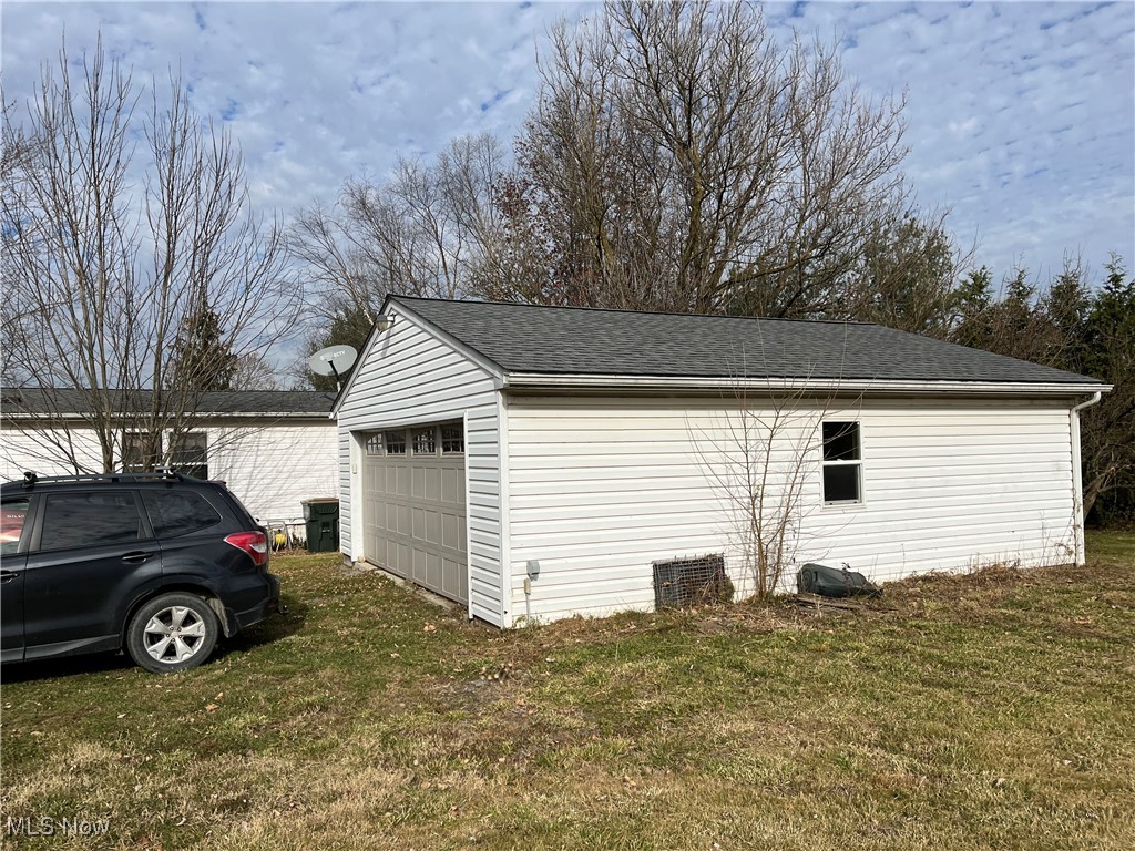 2969 E South Range Road, New Springfield, Ohio image 4