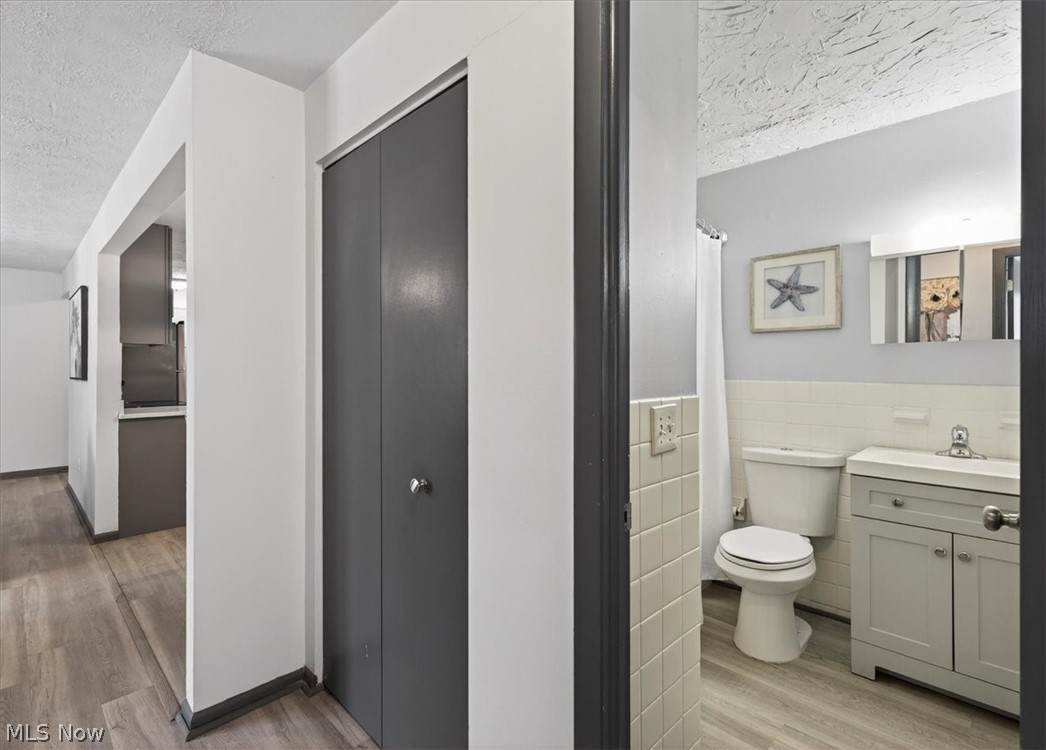 Maple Village Condo Bldg #5382 - Residential