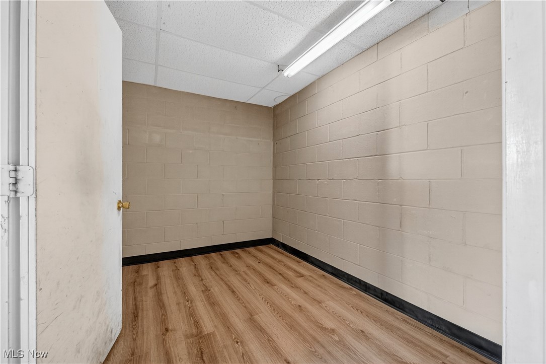 Four Seasons Twnhs - Residential