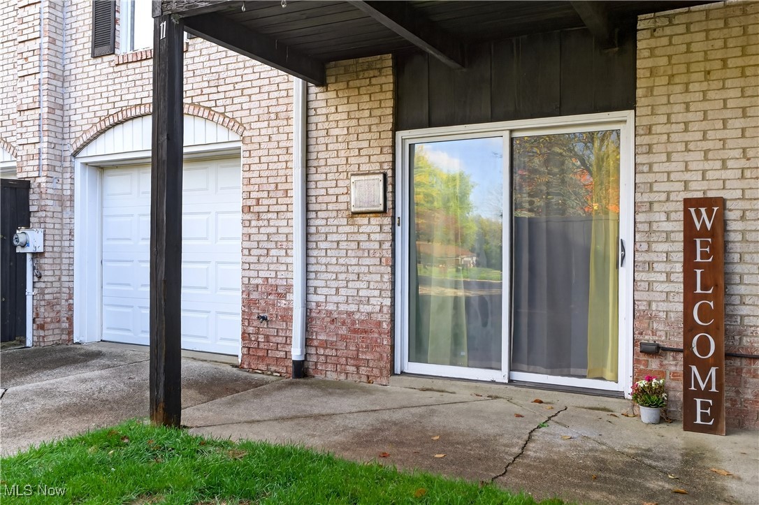 Four Seasons Twnhs - Residential