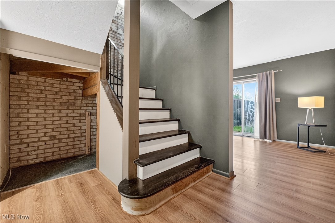 Four Seasons Twnhs - Residential