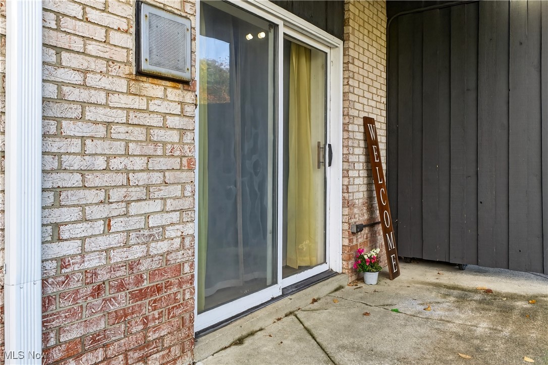 Four Seasons Twnhs - Residential