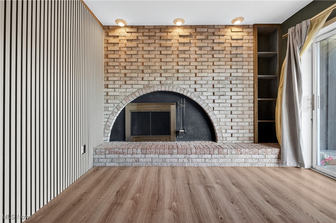 Four Seasons Twnhs - Residential