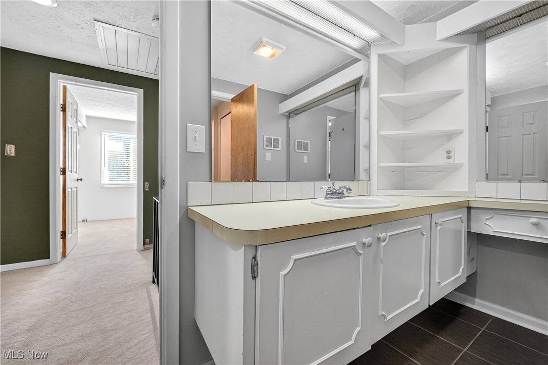 Four Seasons Twnhs - Residential