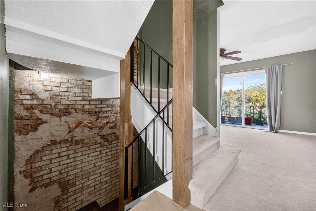 Four Seasons Twnhs - Residential