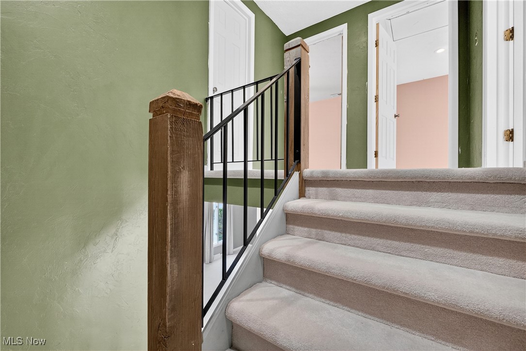 Four Seasons Twnhs - Residential