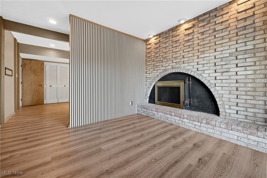 Four Seasons Twnhs - Residential