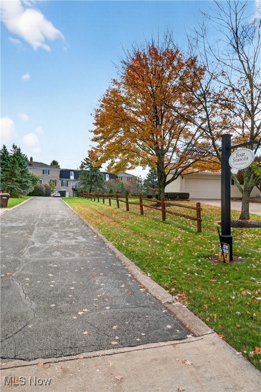 Four Seasons Twnhs - Residential