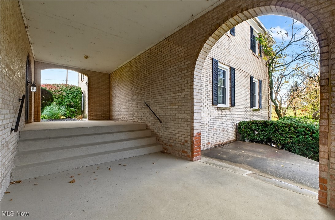 Four Seasons Twnhs - Residential