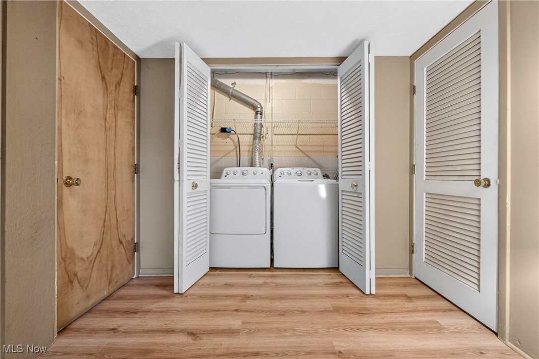 Four Seasons Twnhs - Residential