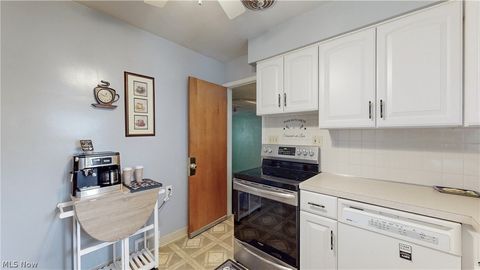 Tiny photo for 2504 17th Street, Cuyahoga Falls, OH 44223 (MLS # 5187422)