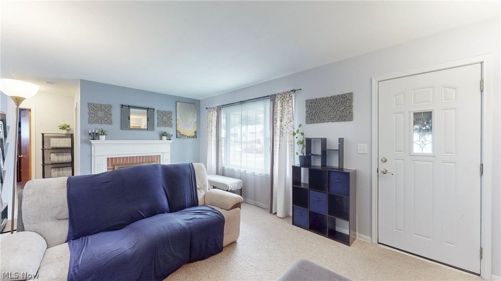 Photo of 2504 17th Street, Cuyahoga Falls, OH 44223 (MLS # 5187422)