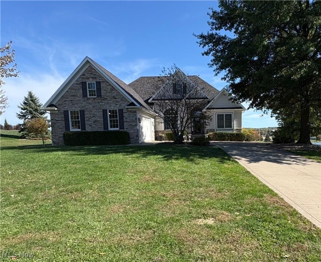 Photo of 2969 Hope Springs Drive NW, Sugarcreek, OH 44681 (MLS # 5165739)