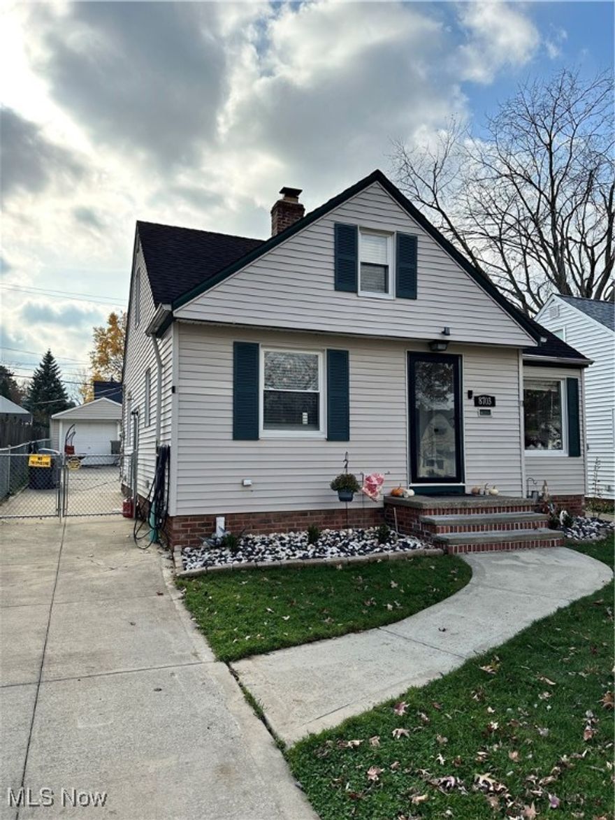 Tons of remodeling! Great location for everybody! Shopping freeways and the Metro park system.  All appliances, Dishwasher, Dryer, Microwave, Range, Refrigerator, Washer included. Won't last long book your showing today!