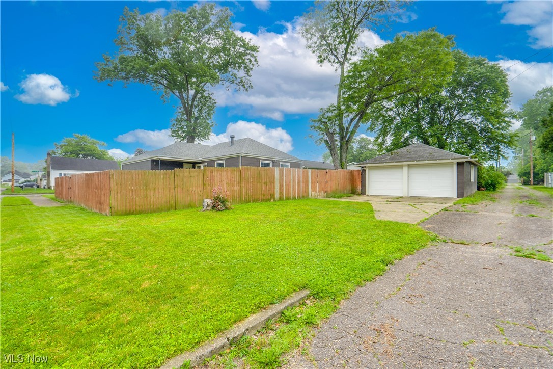 160 11th Street, New Philadelphia, Ohio image 22