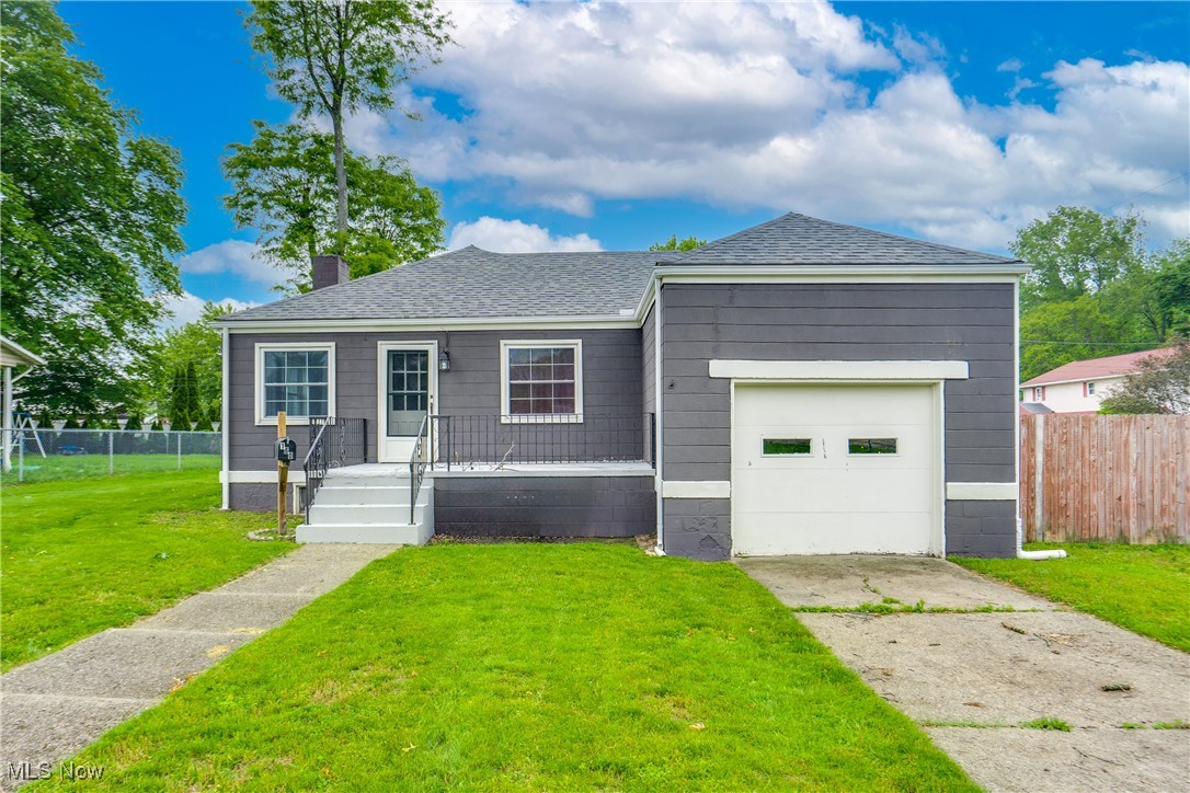 160 11th Street, New Philadelphia, Ohio image 1