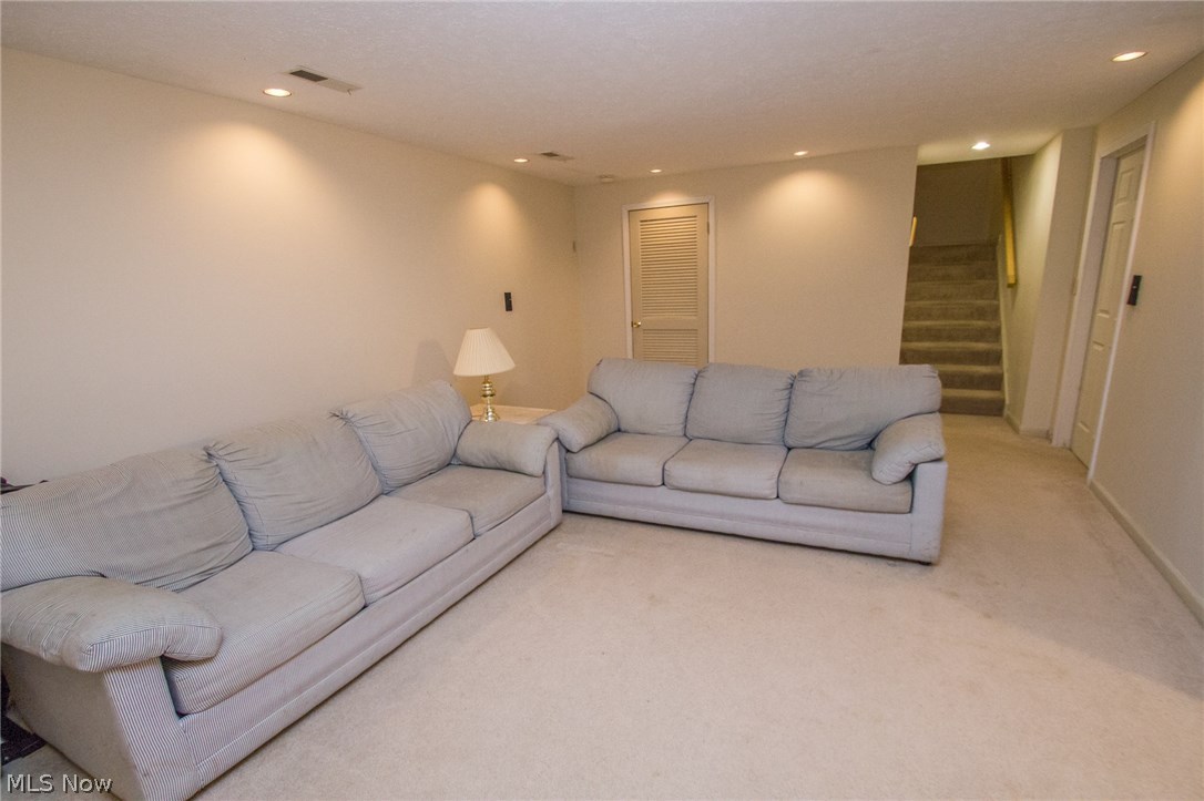 Townhomes/French Crk Reserve S - Residential