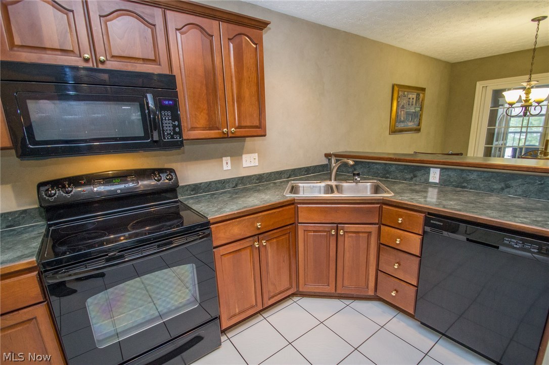 Townhomes/French Crk Reserve S - Residential